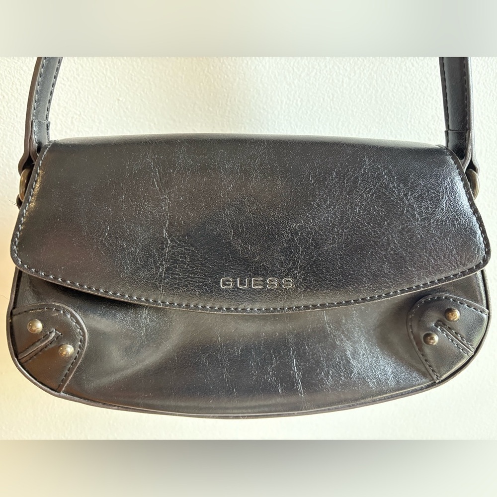Guess Black Leather Shoulder Bag